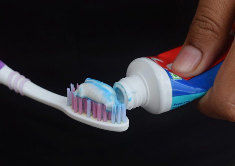 7 Best Toothbrushes for Plaque Removal 2023 Reviews OC Dental Center